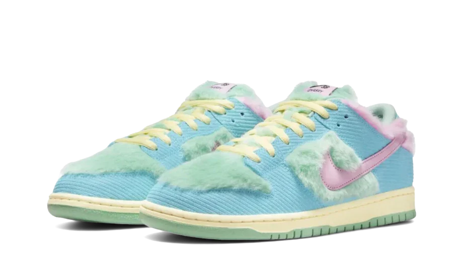 Futura Laboratories x Nike Dunk Low SB Bleached Aqua
